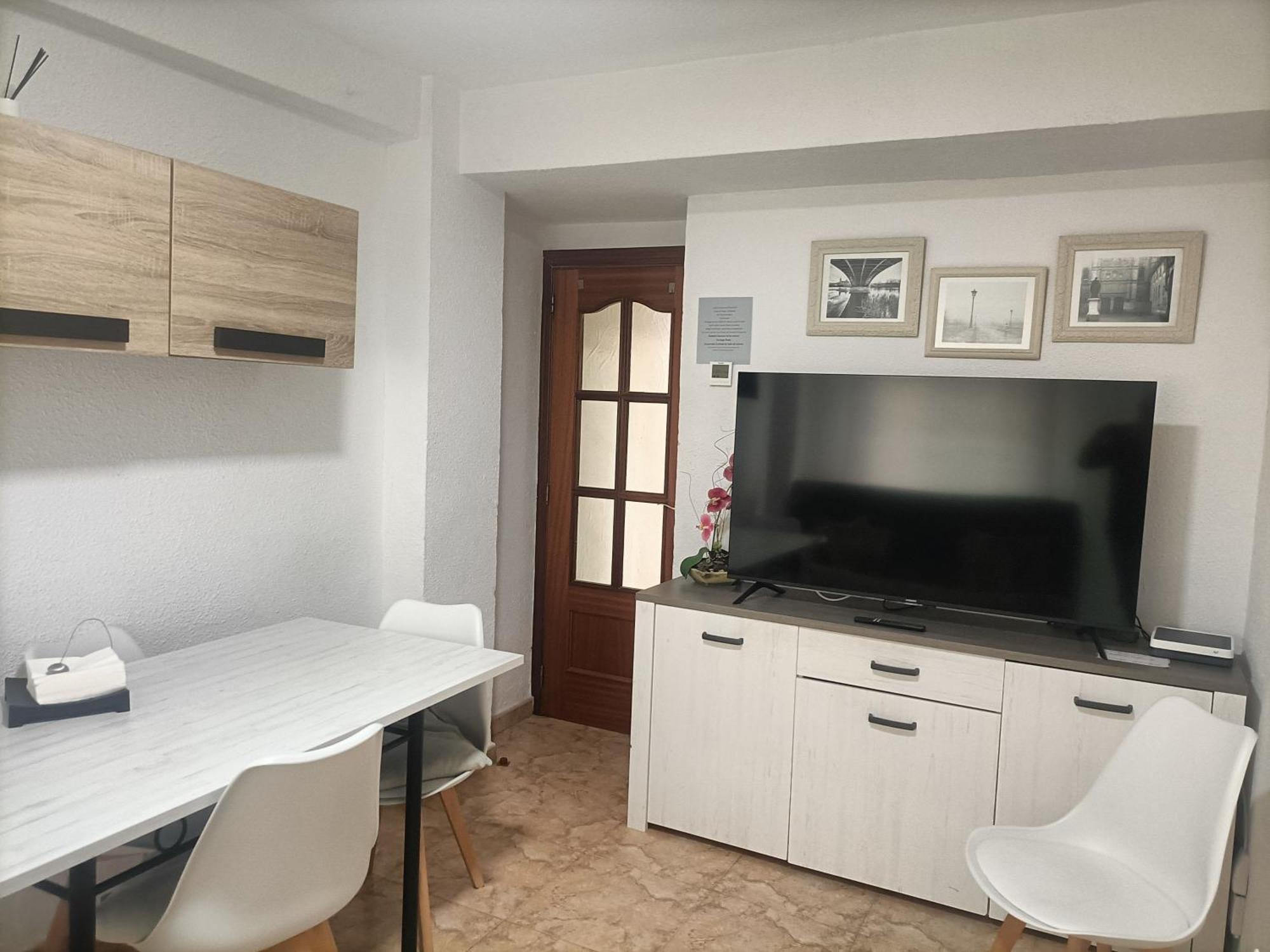 Apartamento Espacioso Frente Al Corte Ingles Con Plaza De Garaje Gratis - Vu75 Σαλαμάνκα Εξωτερικό φωτογραφία